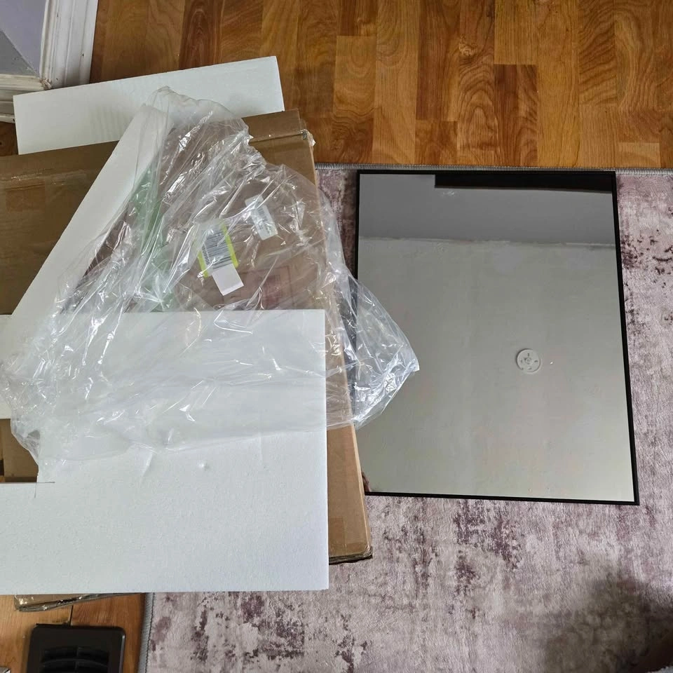 Modern Wall Mirror for Bathroom - 20 x 16 inches Brand New - photo 2