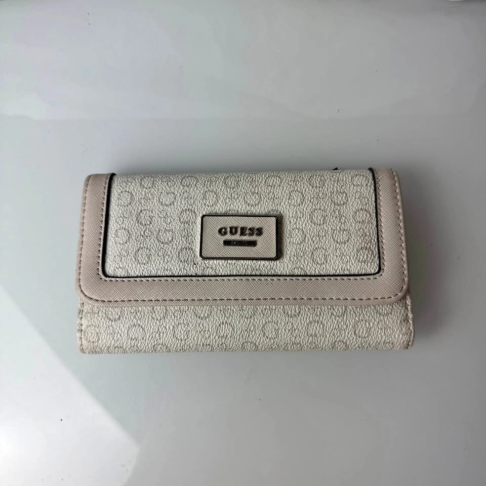 Guess Tri-fold Wallet