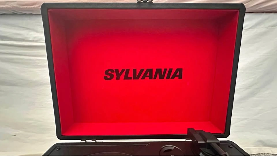 Sylvania Portable Suitcase Turntable