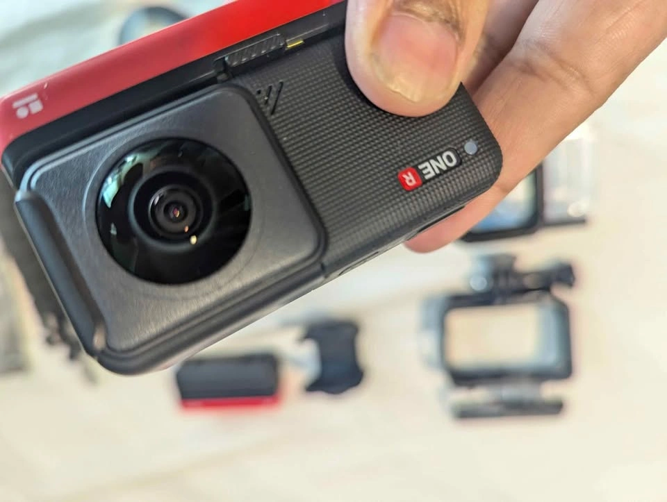 Insta360 One R Ultimate Bundle - photo 2