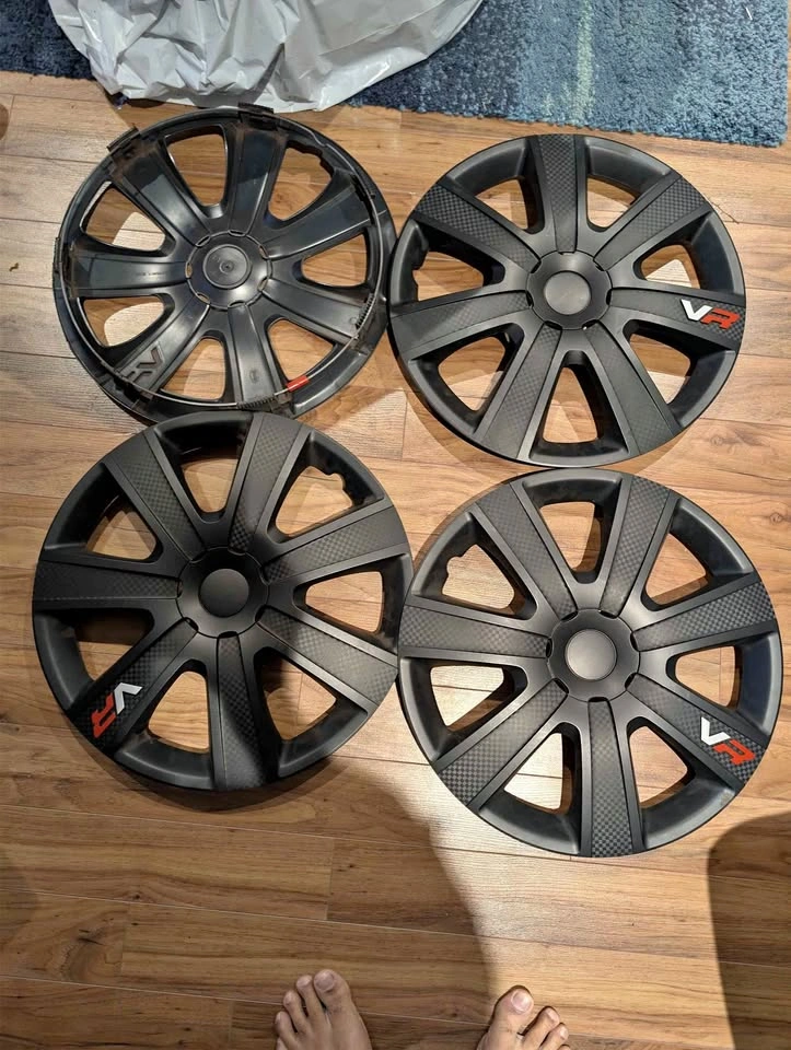 R16 Hubcaps VR
