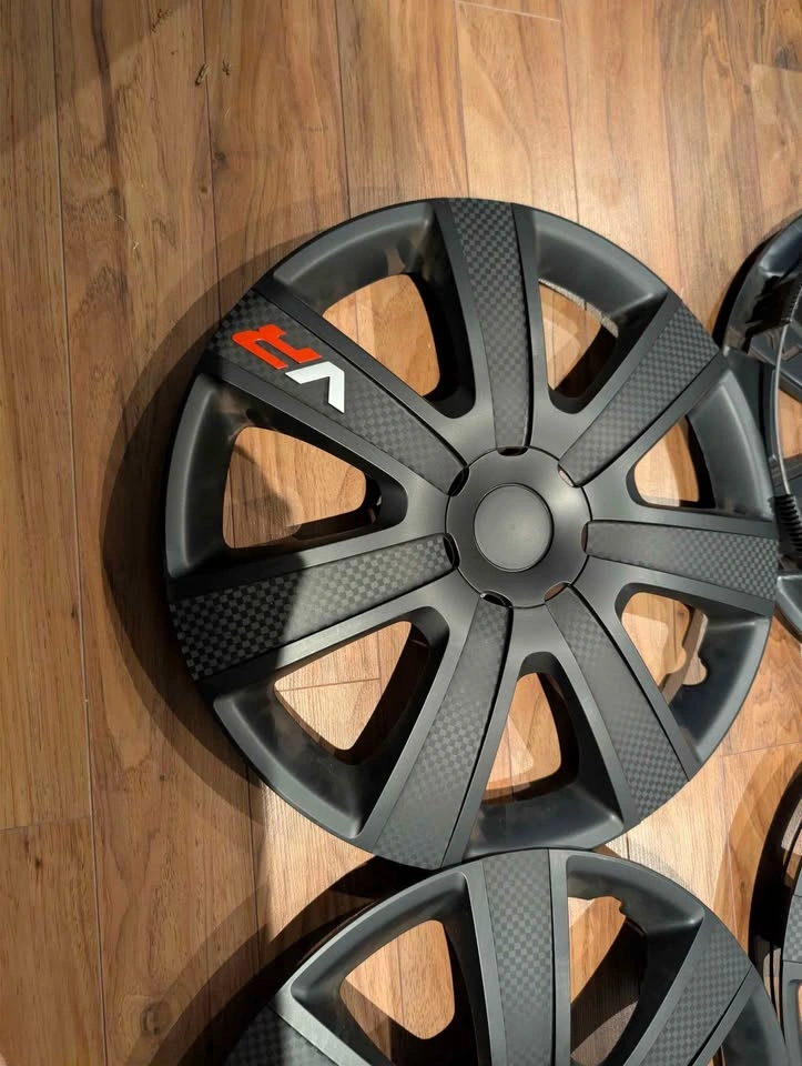 R16 Hubcaps VR - photo 2