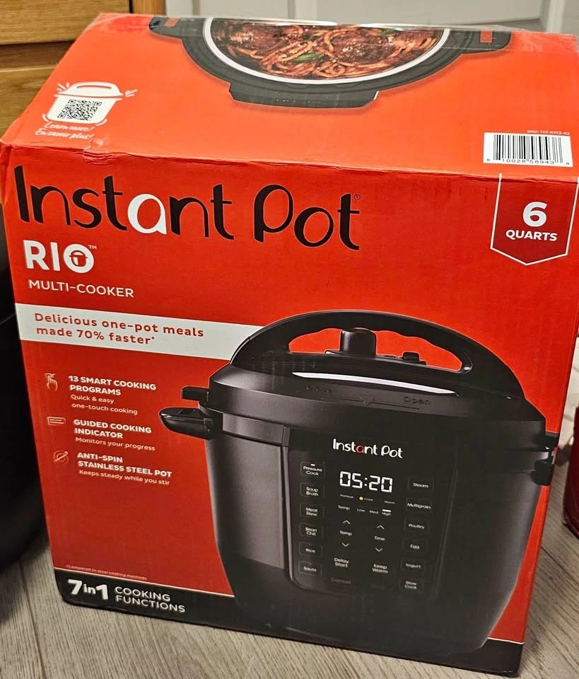 Instant Pot Rio 7-in-1 Pressure Cooker - 6QT