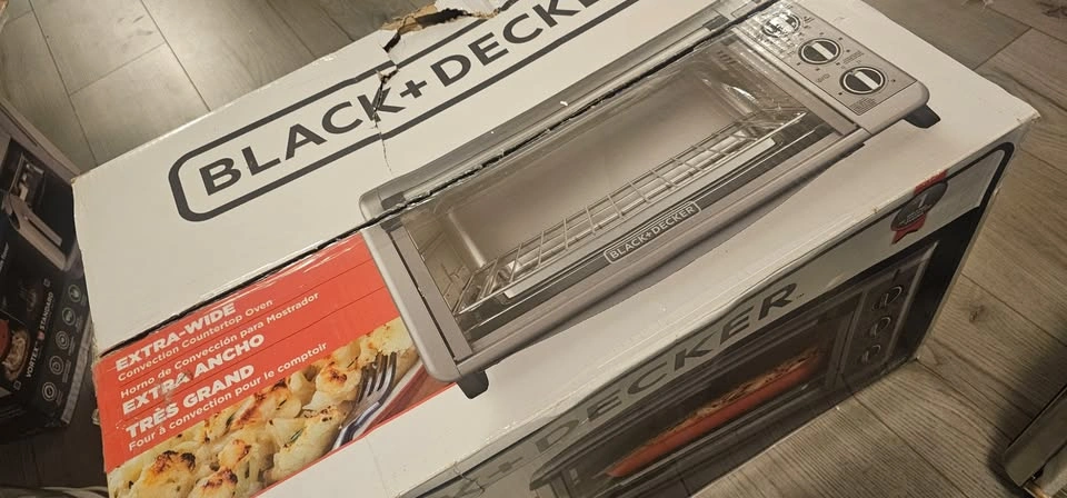 BLACK+DECKER Extra-Wide 8 Slice Stainless Steel Toaster Oven - photo 2