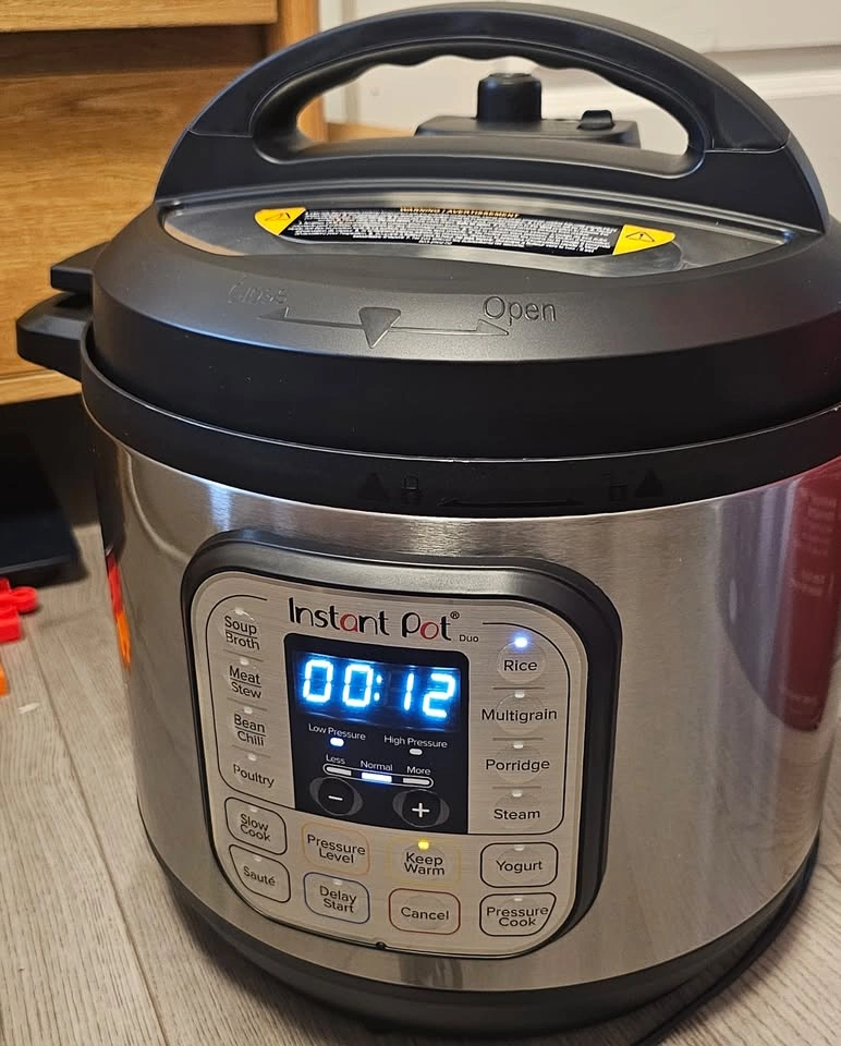 Instant Pot Duo Plus V5 7-in-1 Pressure Cooker - 8QT - photo 4