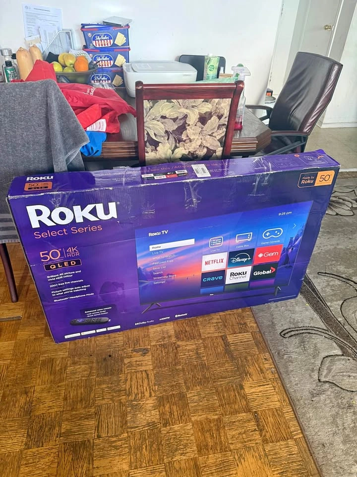 Roku Select Series 50" 4K QLED TV