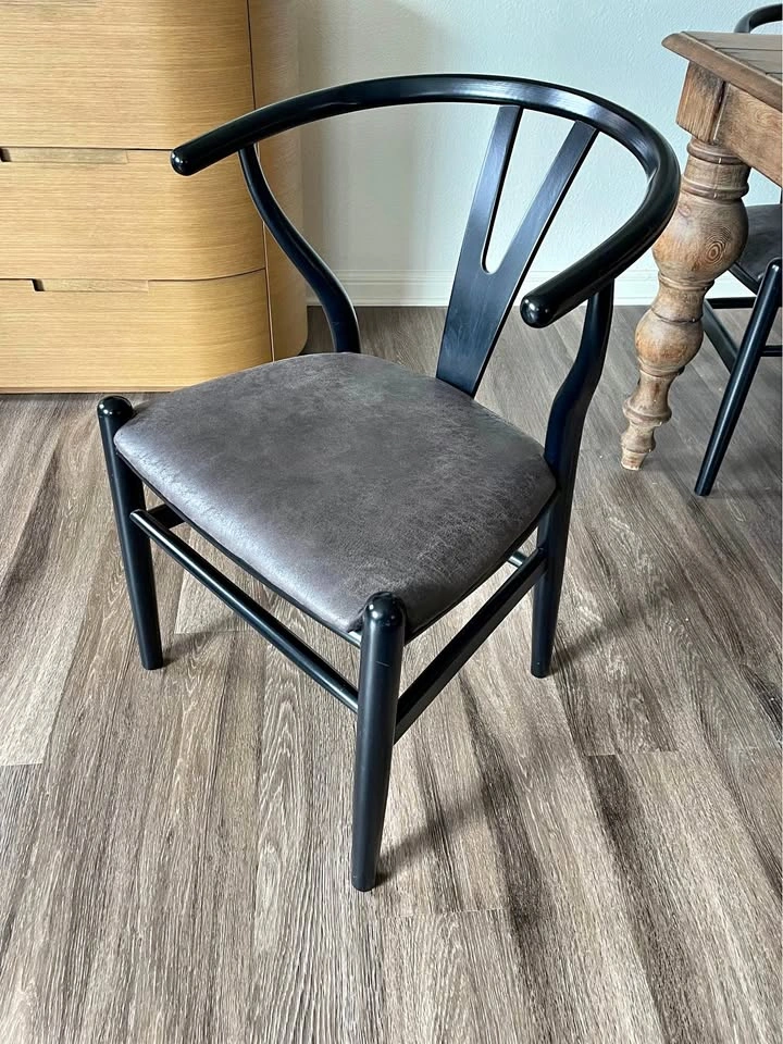 Set of 6 Black Wishbone Style Dining Chairs