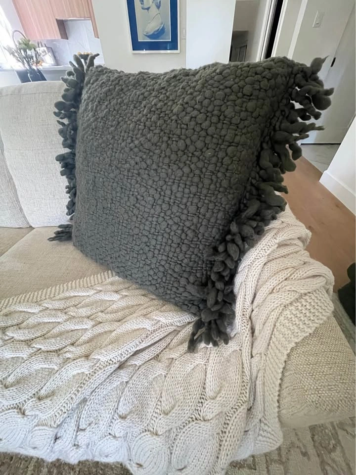 Chunky Woven Wool Fringe 23"x23" Green Throw Pillows - photo 3