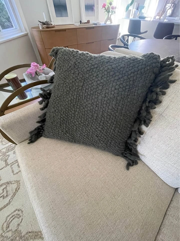 Chunky Woven Wool Fringe 23"x23" Green Throw Pillows - photo 4
