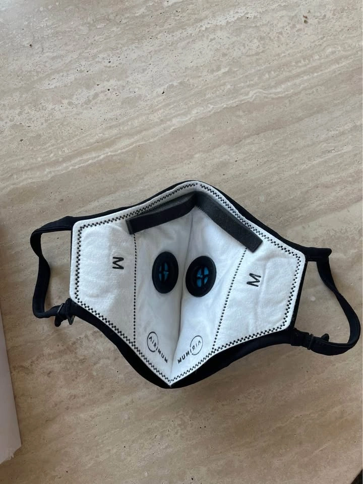 3 Airinum Urban Air Face Masks and 24 Filters - photo 5