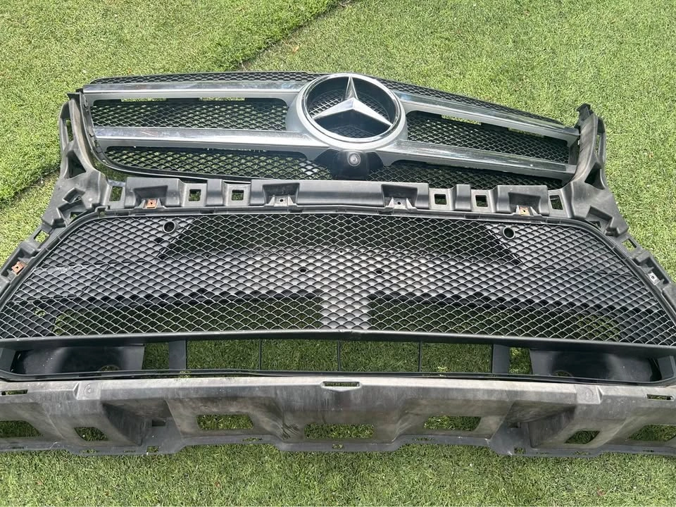 Mercedes GL W166 front bumper assembly 2014 and up - photo 2