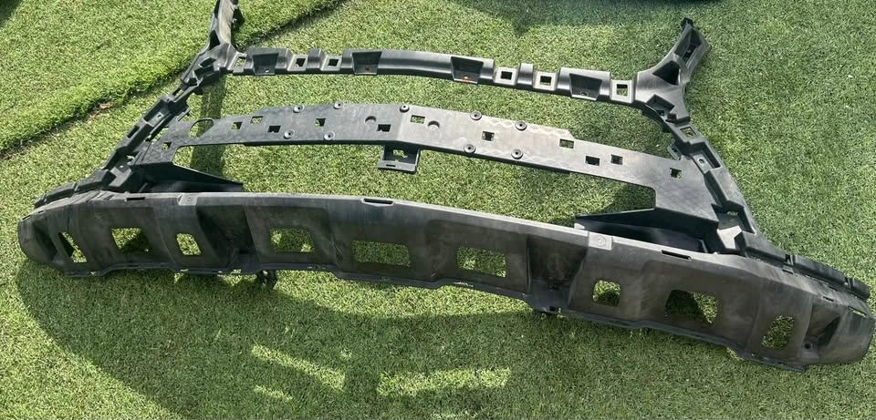 Mercedes GL W166 front bumper assembly 2014 and up - photo 4