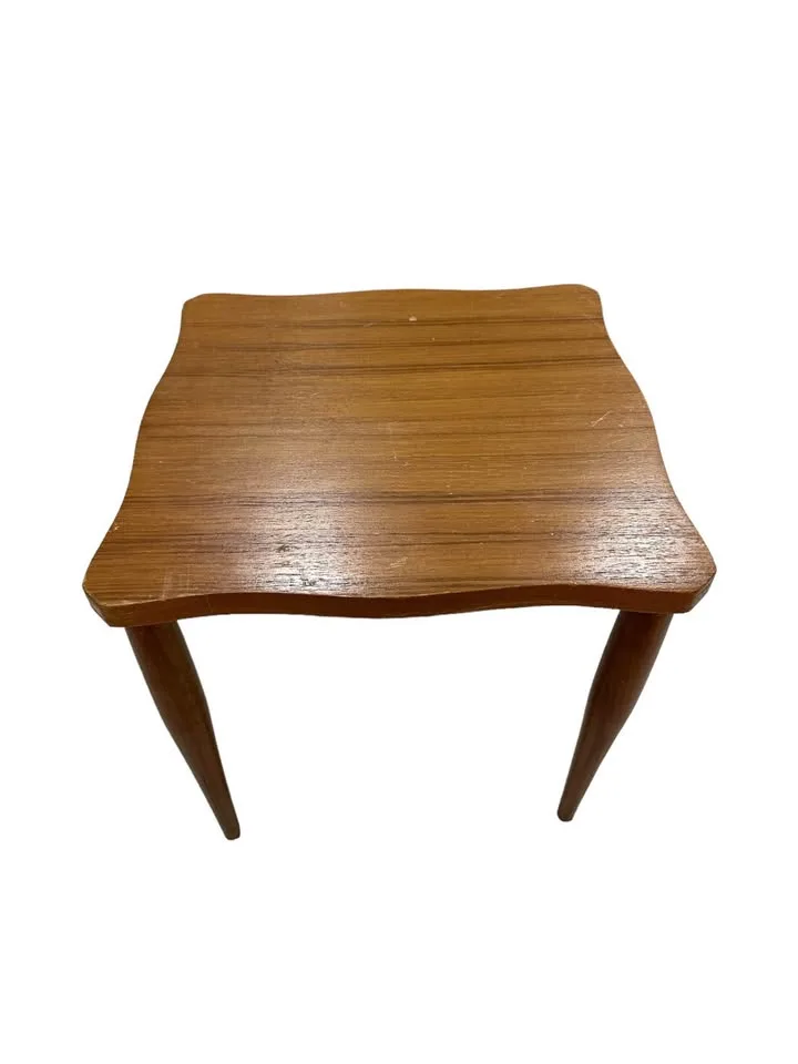 Wooden end table 40x40x40cm image indicator(3)