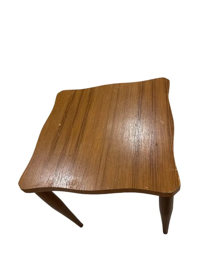 Wooden end table 40x40x40cm image indicator(4)