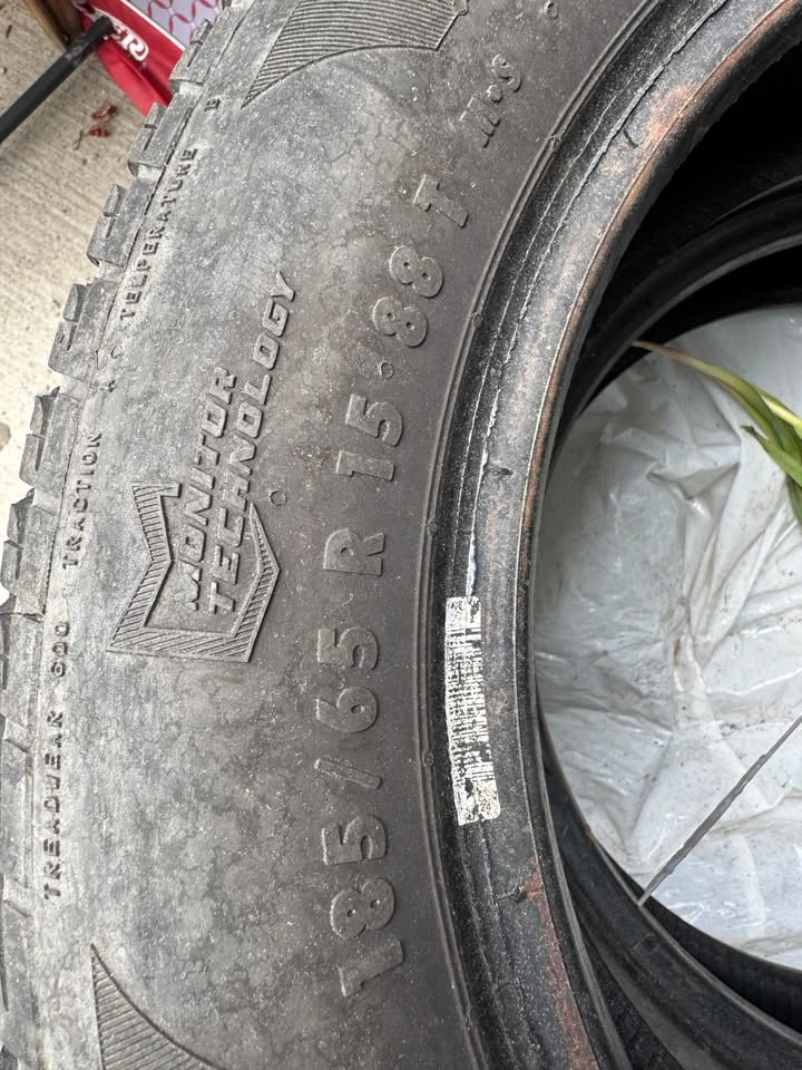 15" All Season Tires - 4 pieces - photo 2