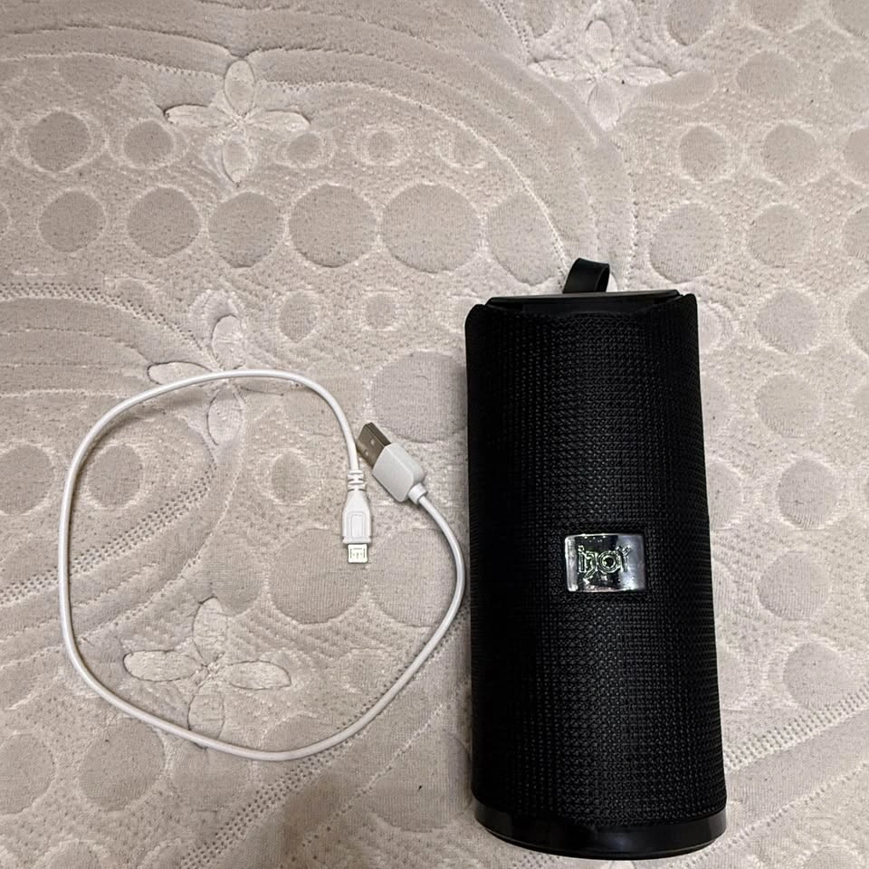 iJoy bluetooth speaker, Black, Brand New Condition - photo 2