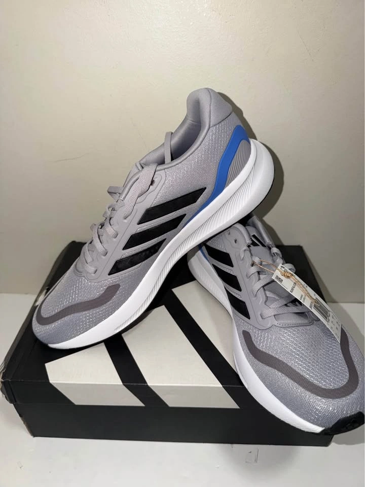New Adidas Men Running Shoes. Size 12 US. Firm price. - photo 3