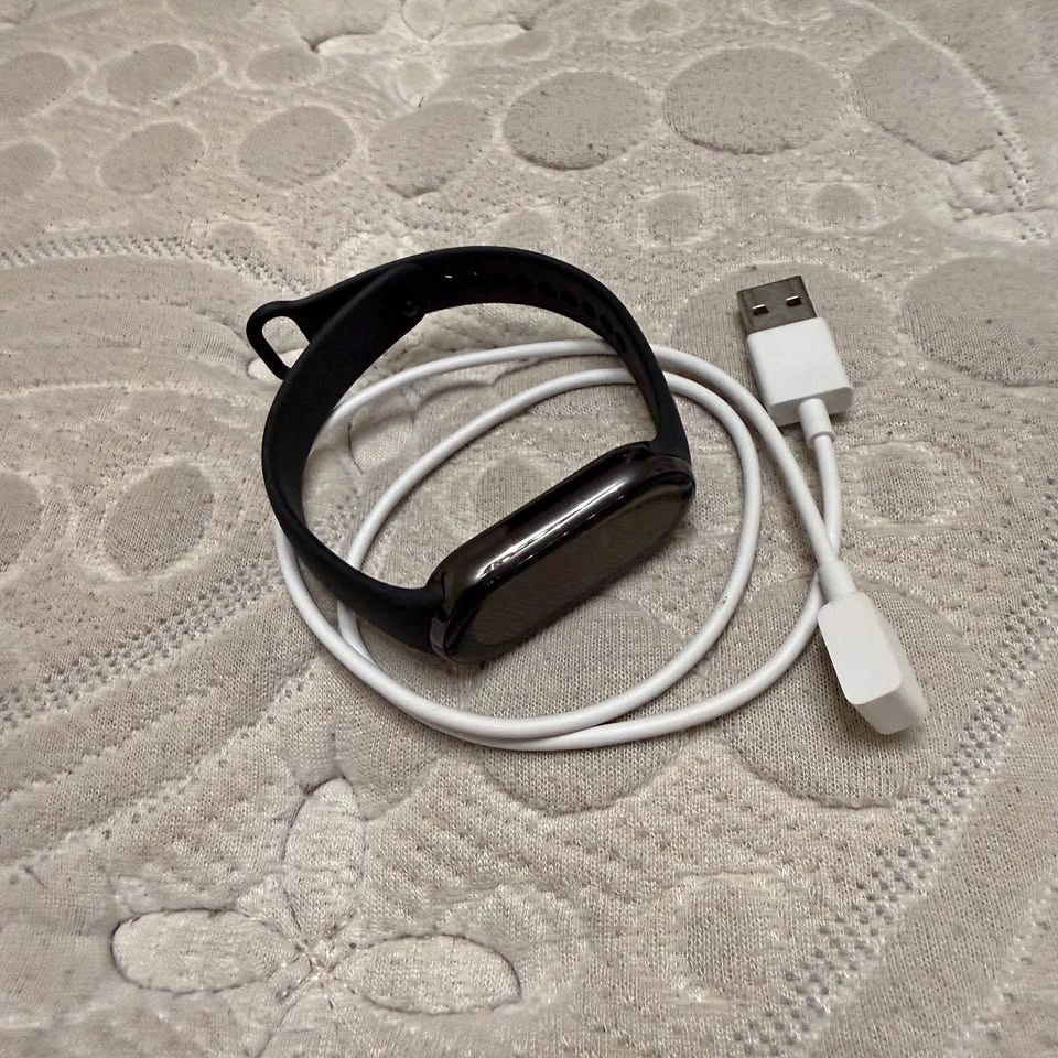 Xiaomi Mi Smart Band 8, 16 day battery life, Black Strap