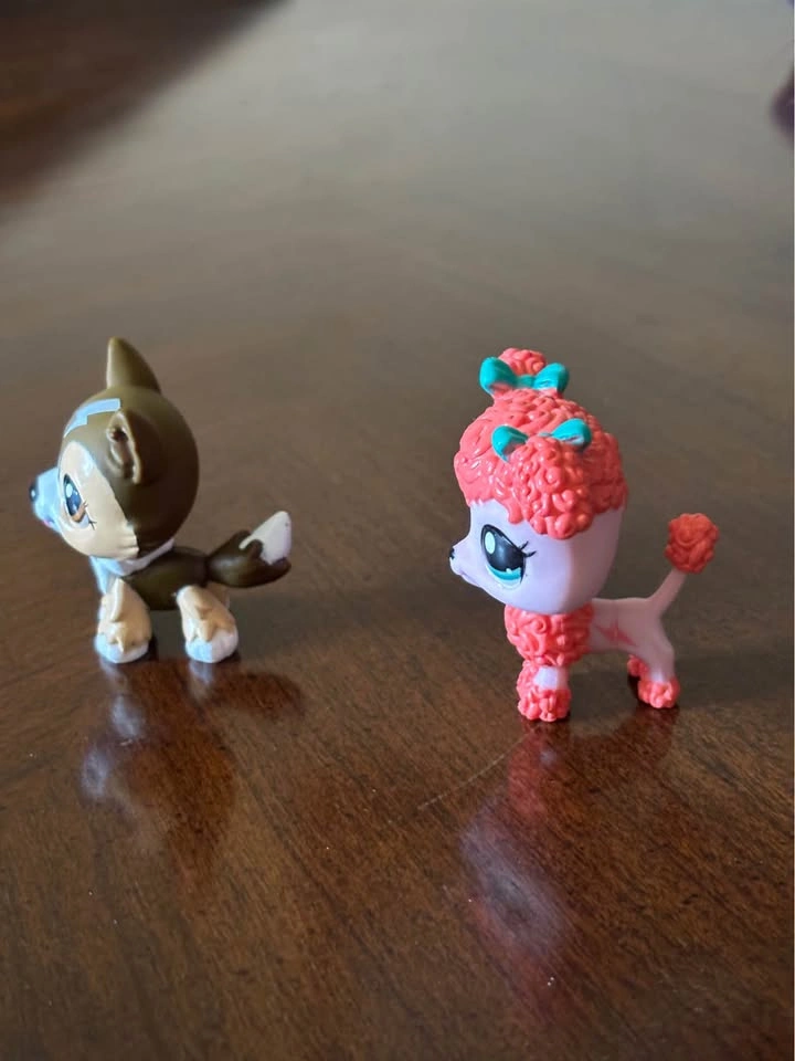 Littlest Pet Shop Husky and Poodle Figures lps - photo 2