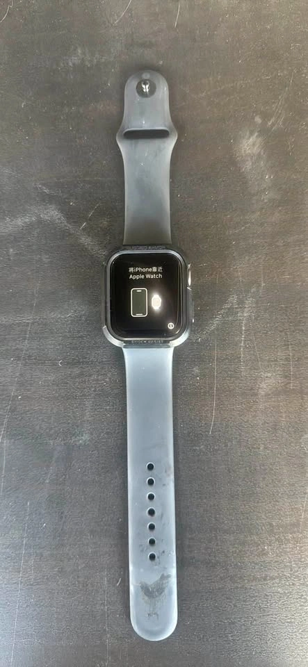 Apple Watch Series 5 — 44mm (A2294) — GPS — Excellent Condition