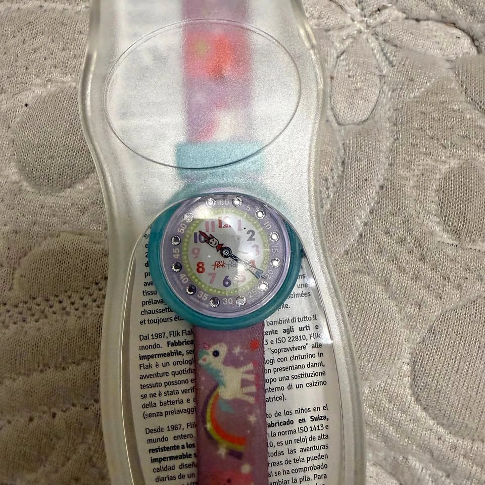Swatch Flik Flak girls watch, Pink, Brand New Condition