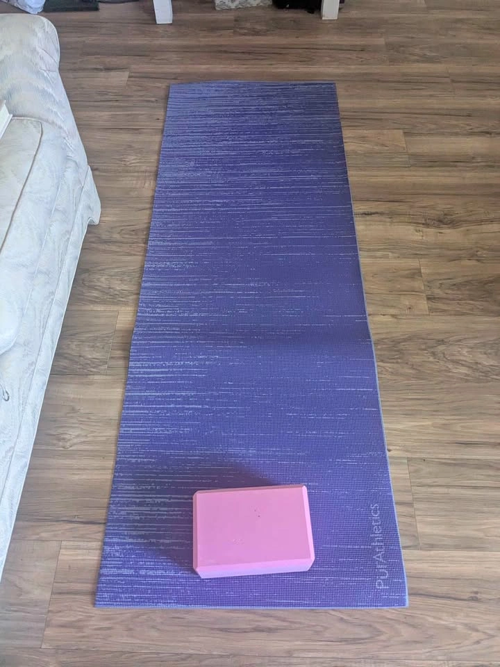 Yoga Mat and foam block- PurAthletics Water Print Mat