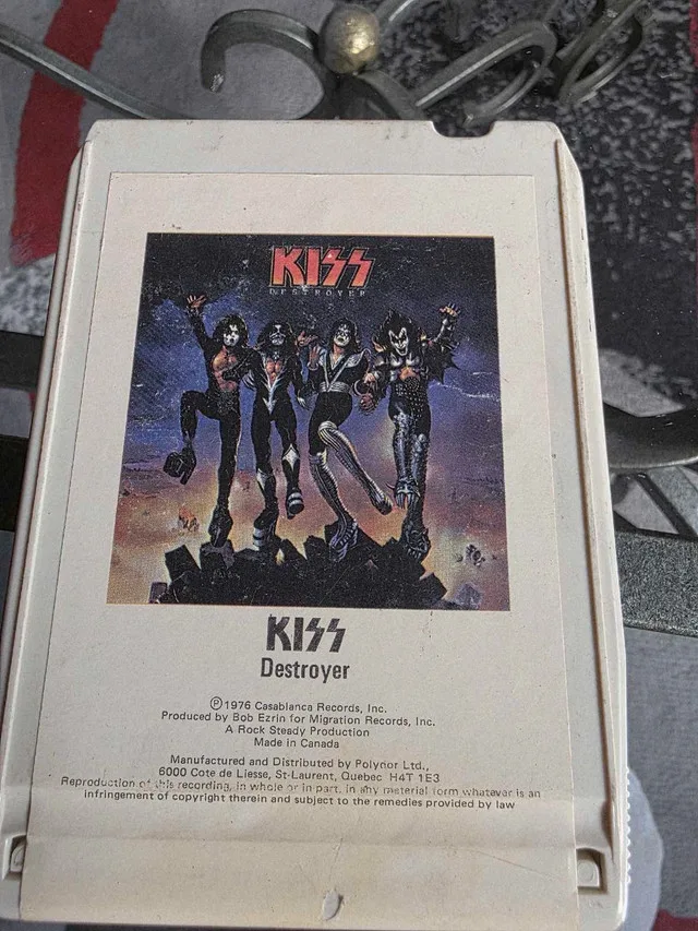 KISS Destroyer 8-Track Tape thumbnail