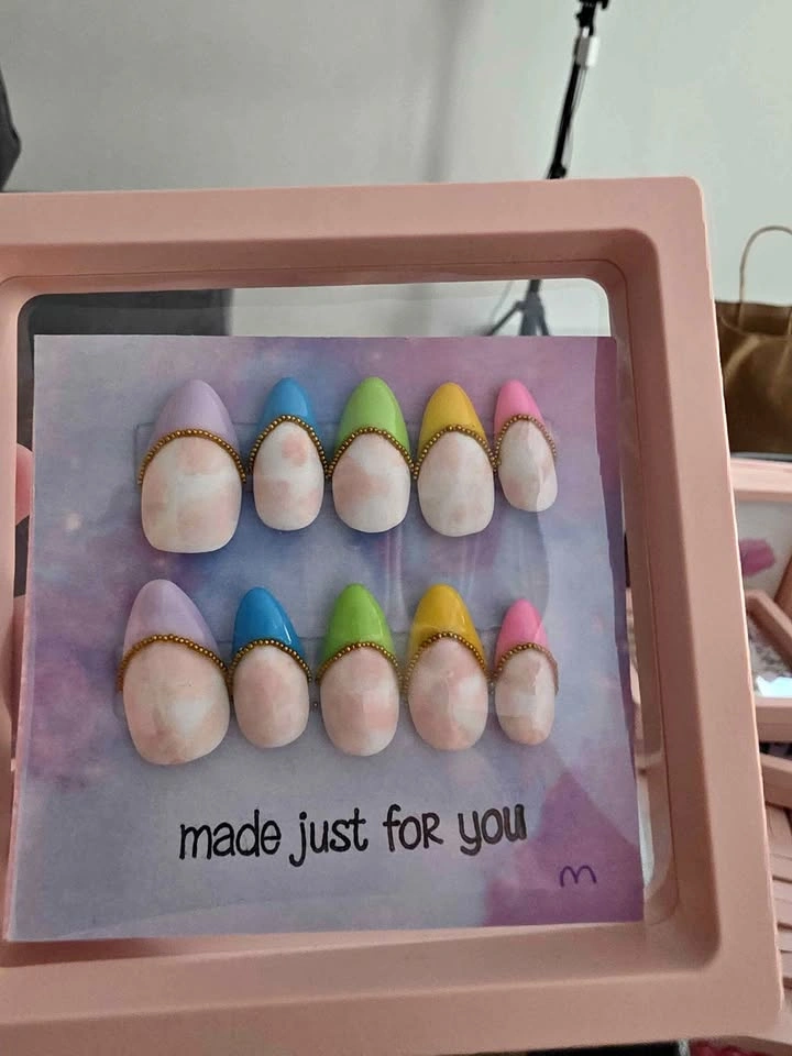 Handmade Multi-Color Almond Press-On Nails Set
