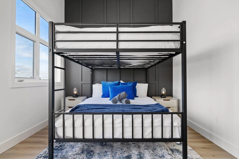 Queen bunk bed - photo 2