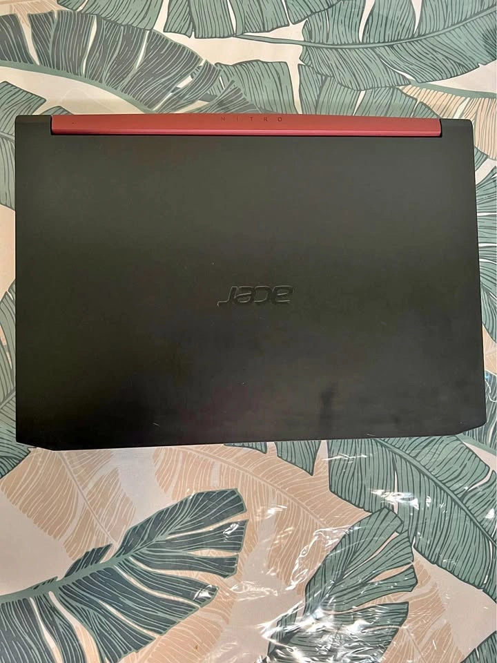 Acer Nitro Gaming Laptop core i5 16gb ram 512gb ssd gtx 1050