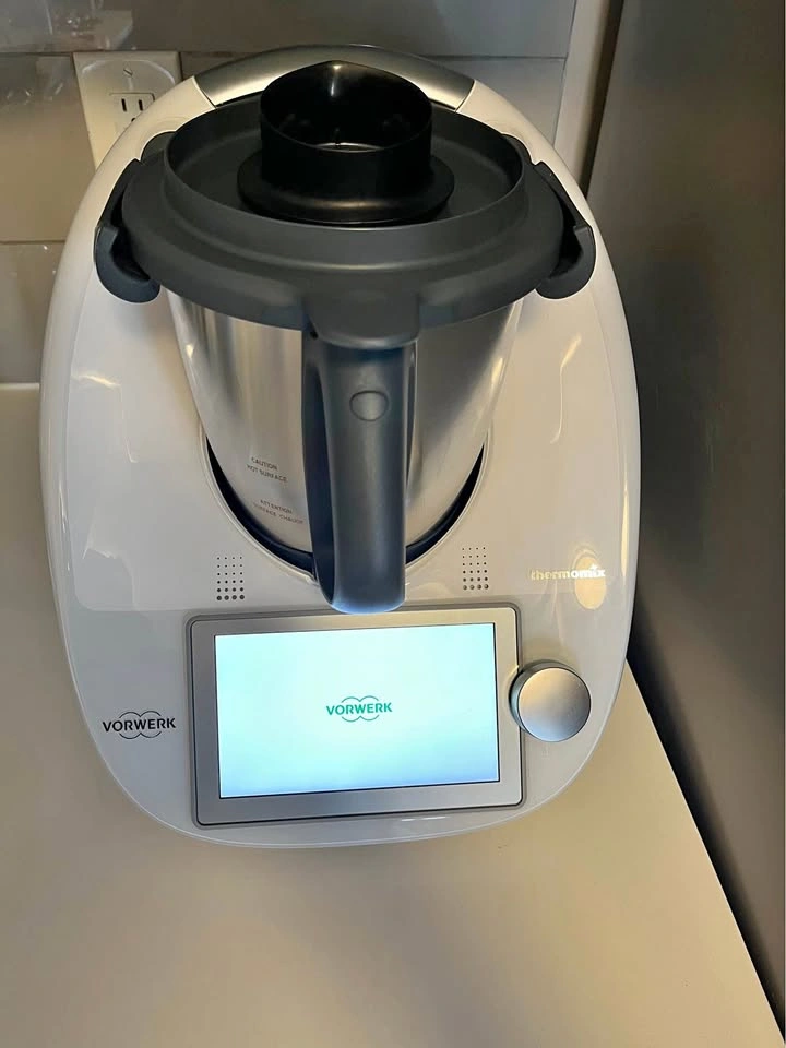 Thermomix TM6 + many accessories