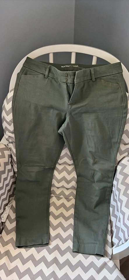 6- Old Navy Pants