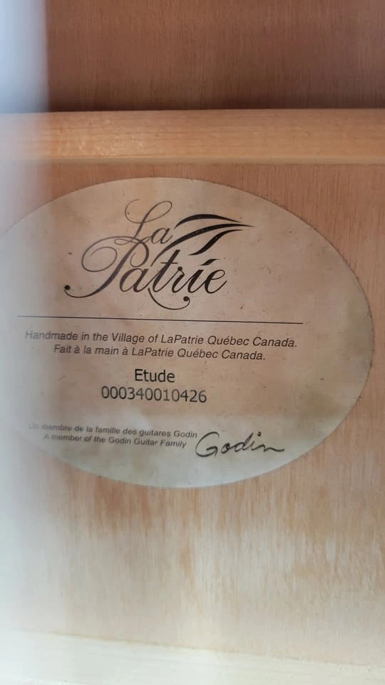 $500 La Patrie Etude Nylon Classical Guitar - photo 5