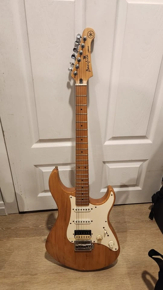 $250 Pacifica 112 HSS Electric Guitar by Yamaha - Natural - photo 2