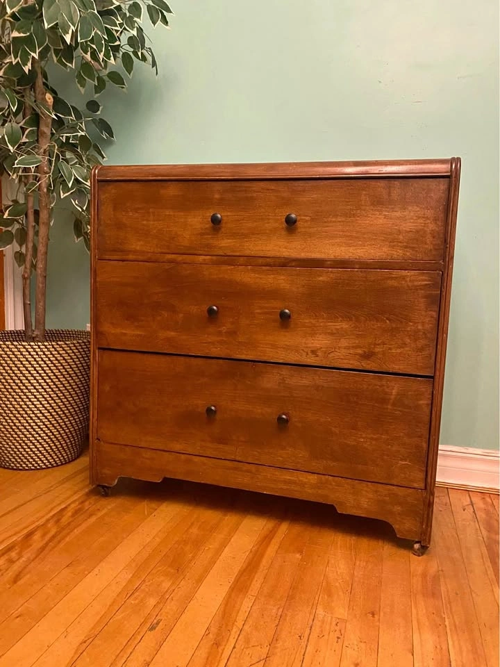 FREE DELIVERY: Vintage Waterfall Dresser $160 (HRM)