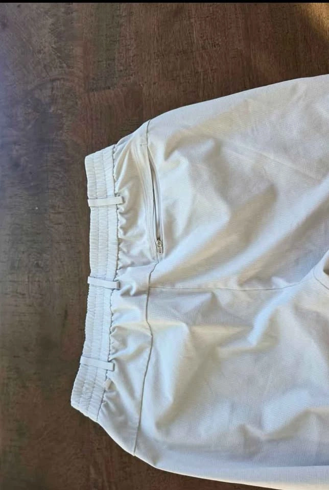 Lululemon White Commission Pant (Size 33) - photo 3