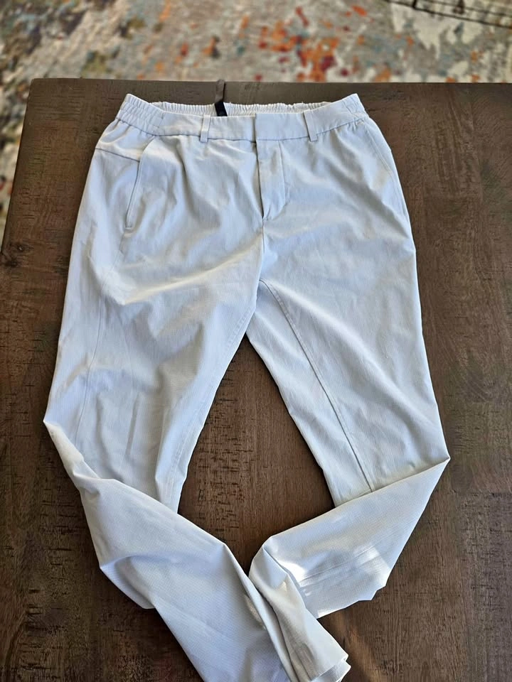 3× Lululemon Men’s Pants – Size 33 – Excellent Condition