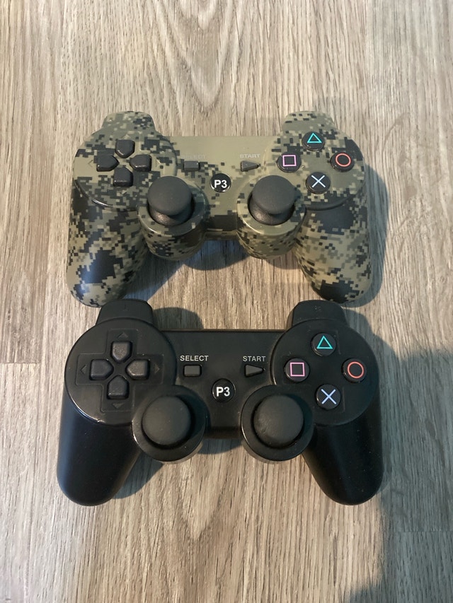 PS3 Console, Power Cord, HDMI Cable, 2 Controllers. PICKUP ONLY - photo 3