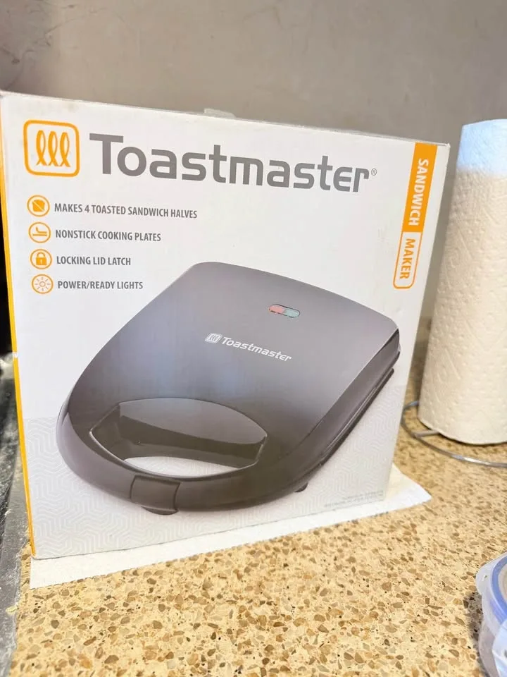 Toastmaster Sandwich Maker - photo 2