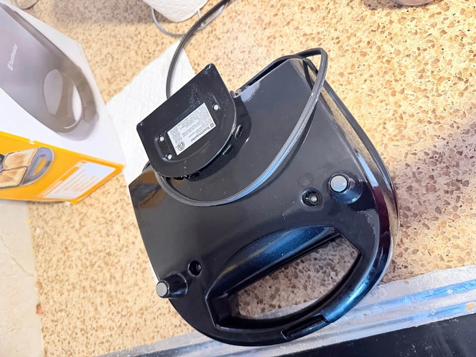 Toastmaster Sandwich Maker - photo 3