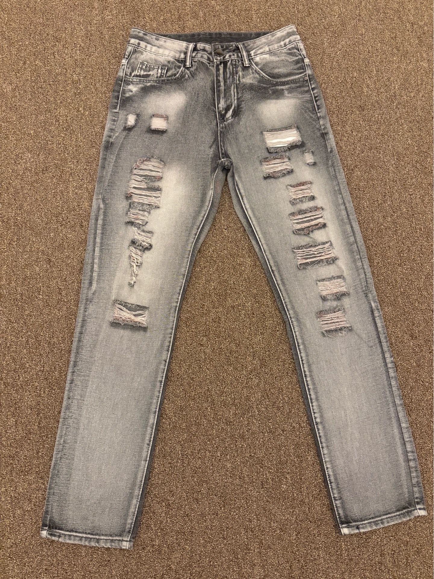 Ripped grey faded jeans slim fit