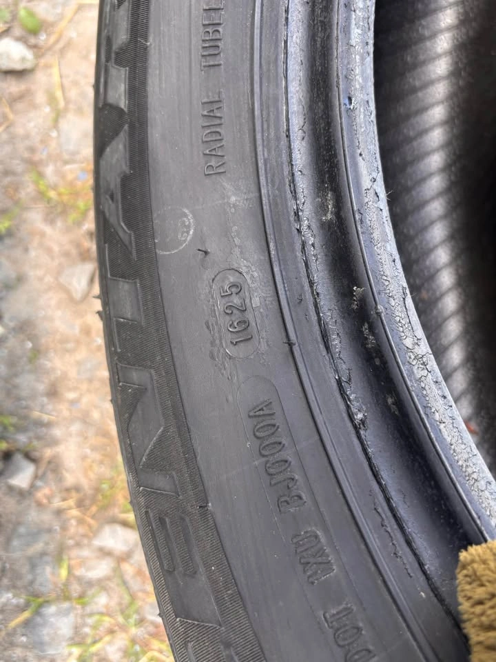 Set of 4 All-Season Tires — 205/55R16 — 80% Tread - photo 3