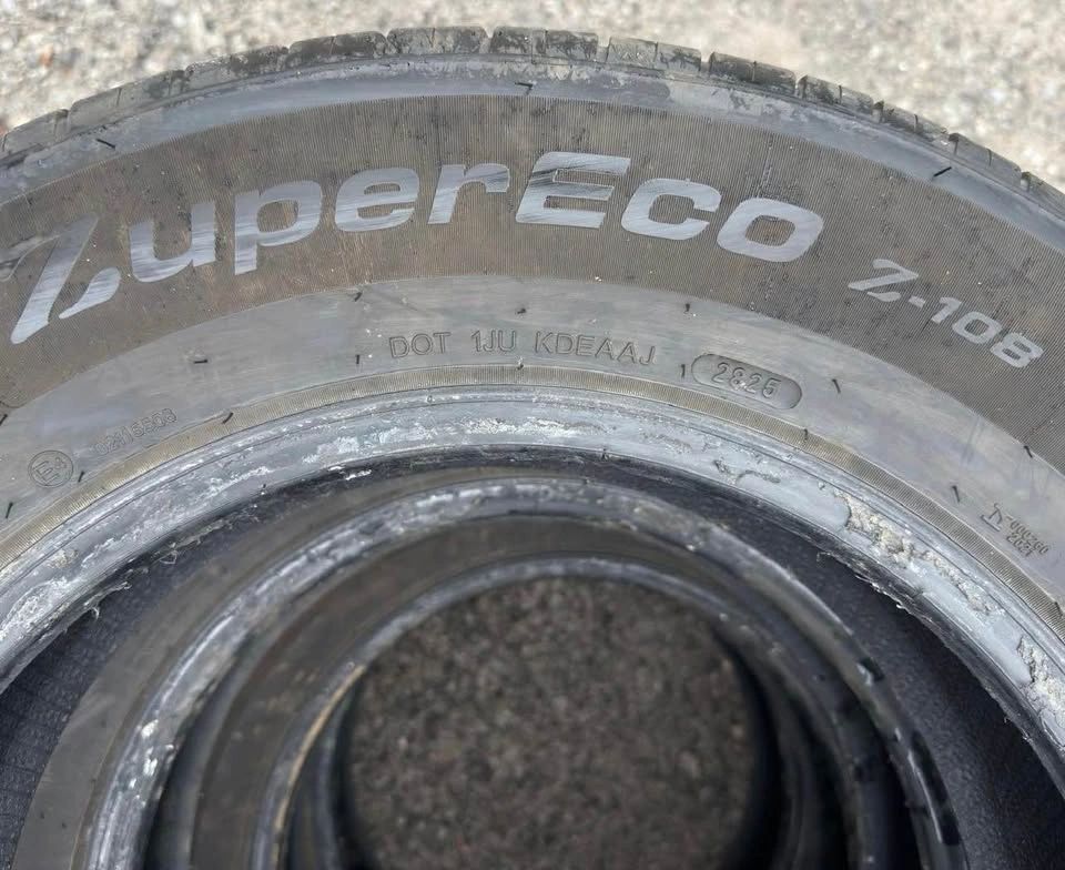 Set of 4 All-Season Tires — 215/65R16 — 80% Tread — DOT 2825 - photo 3