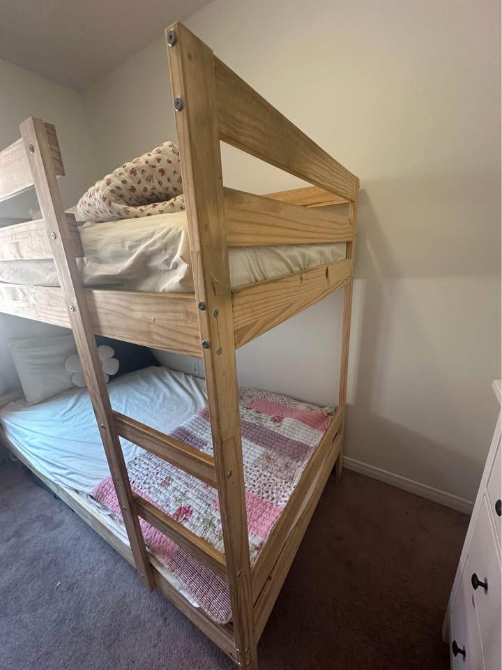 IKEA bunk bed - photo 3