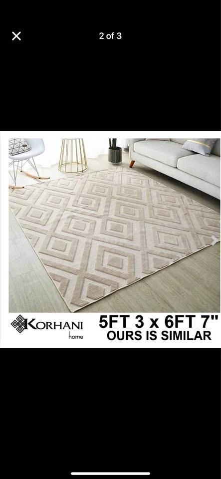 Korhani Home Studio Collection Area Rug 5'3" x 6'7"