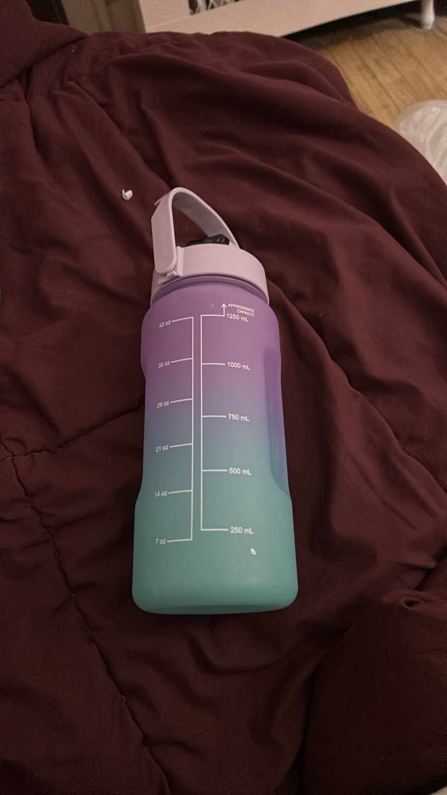 42 fl oz Purple-Blue Gradient Reusable Plastic Water Bottle - photo 2