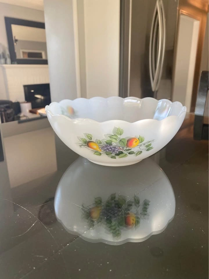 Vintage Arcopal France Fruits de France Milk Glass Bowl - photo 2