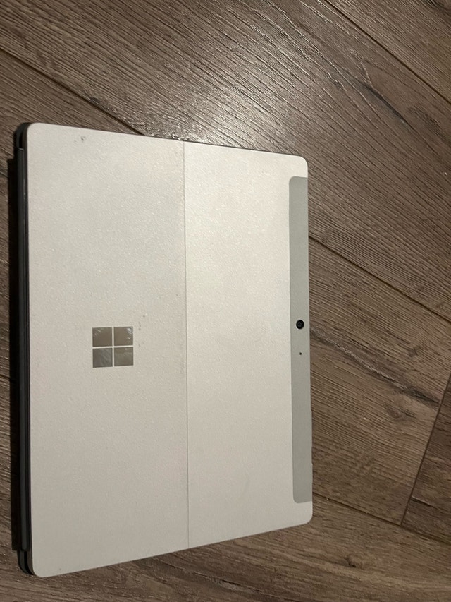 Microsoft Surface Go2 - photo 3