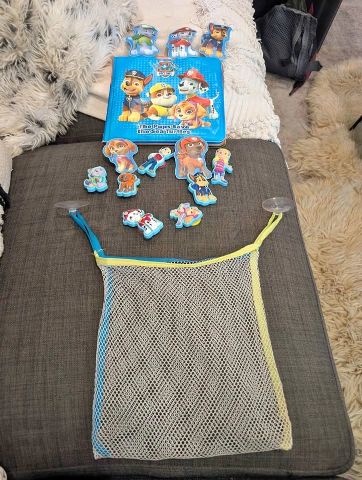 Paw Patrol Bath Book and suction toy Set