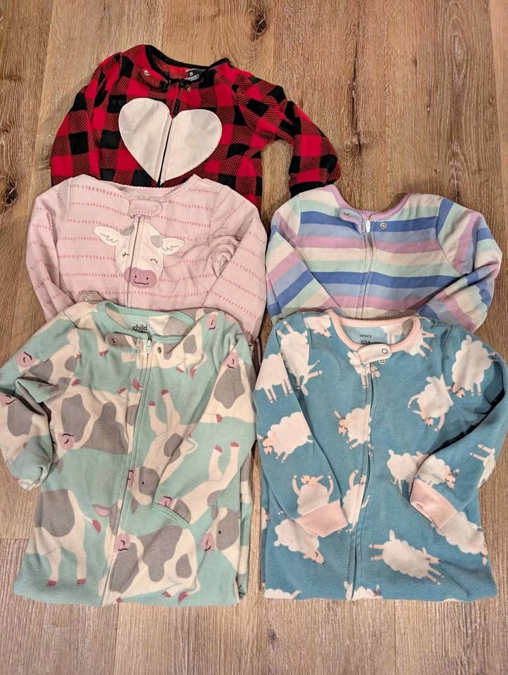 Girl 2T Fleece Footie Pajamas, 5-Pack